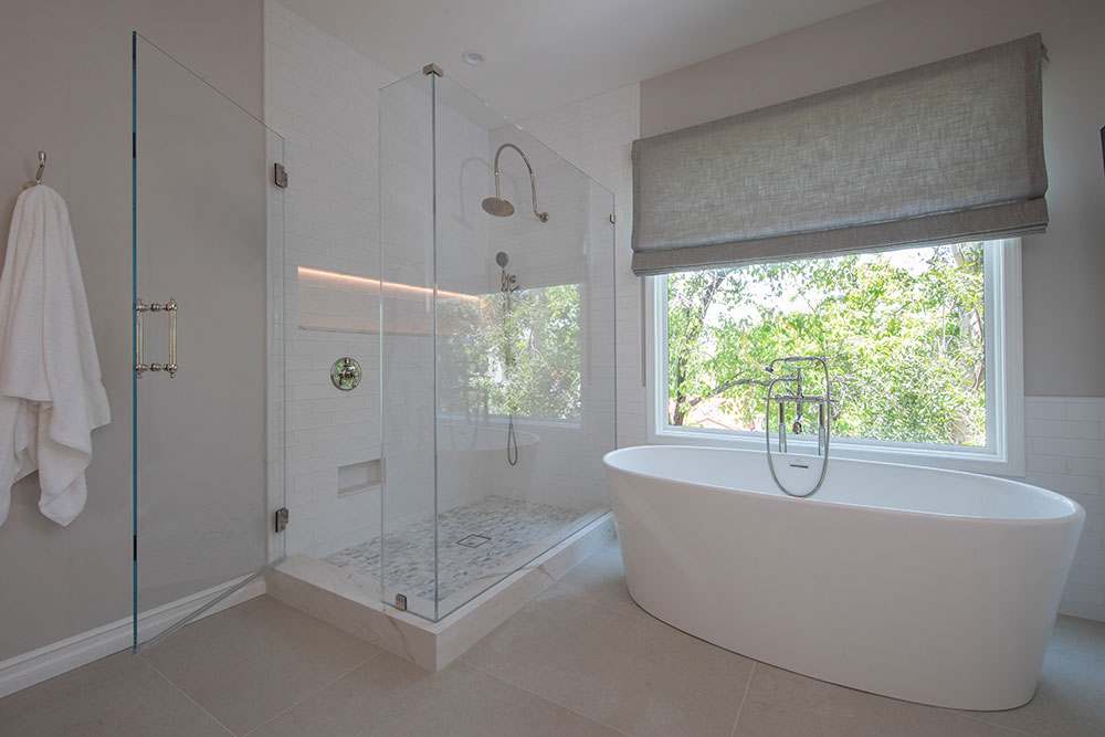 Consuelo-Drive-Bathroom
